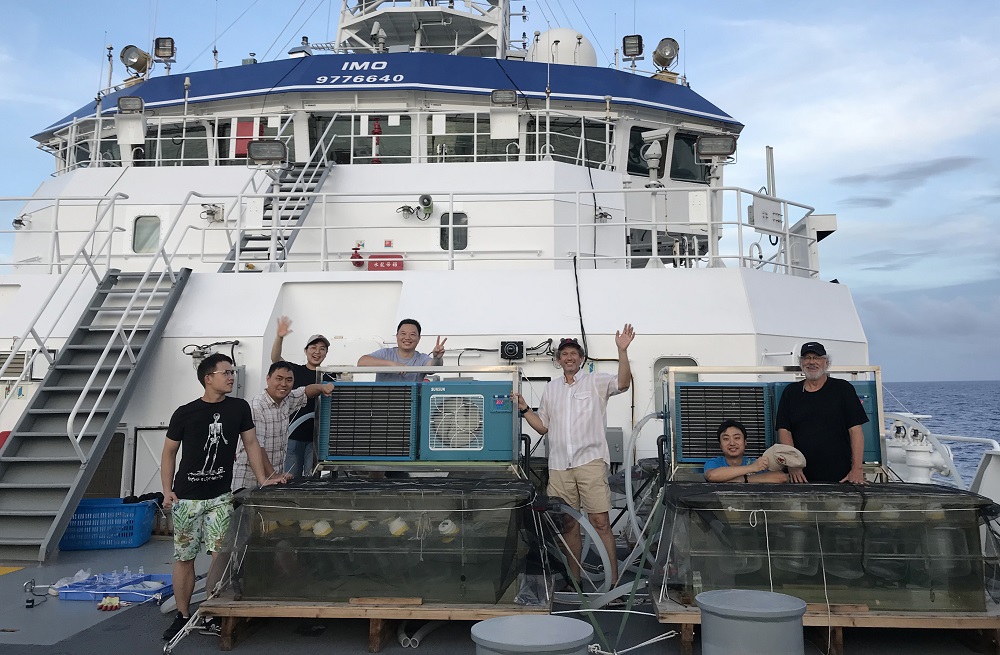The research team of SIO participated in the first GEOTRACES-CHINA scientific expedition